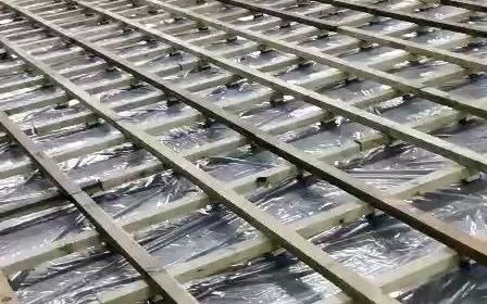 安吉双龙骨铺设南方城市防潮一定要做好