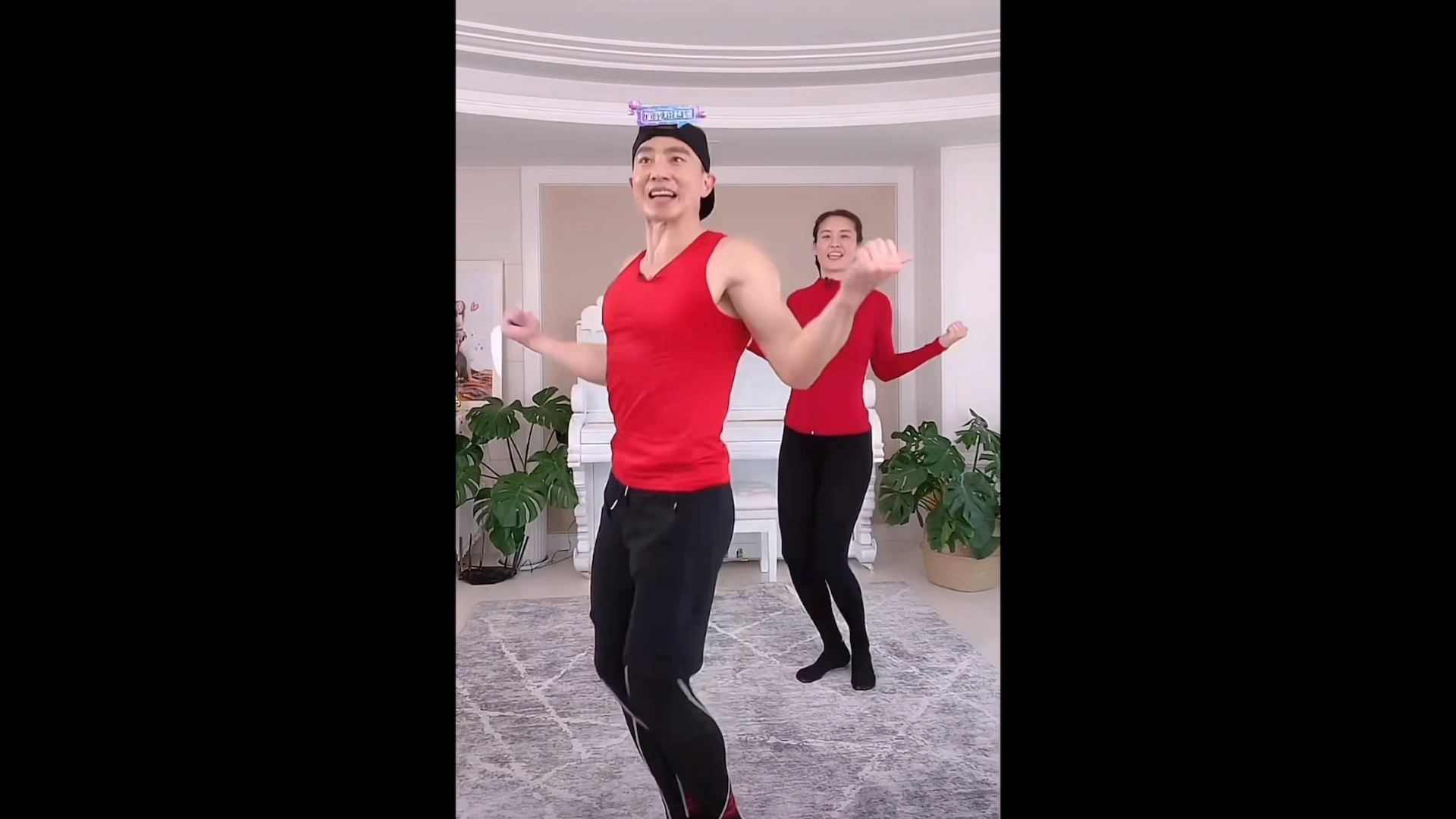 刘畊宏本草纲目改善圆肩驼背蒙古抖肩舞牛仔很忙拉伸自用