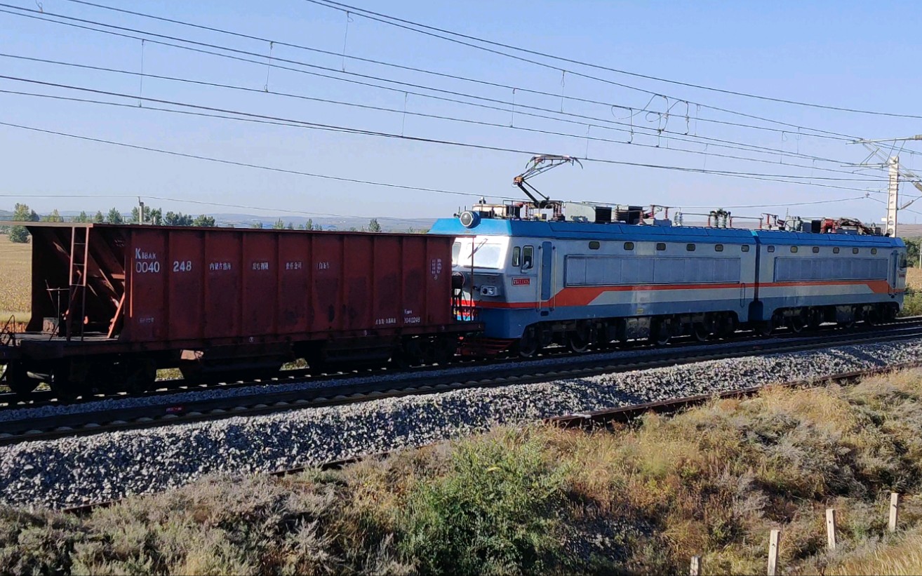 铁路随拍内蒙古岱海发电有限责任公司自备车神华涂装的