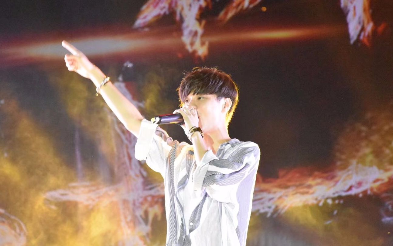 粤语戒烟郑子威广工华立社联晚会