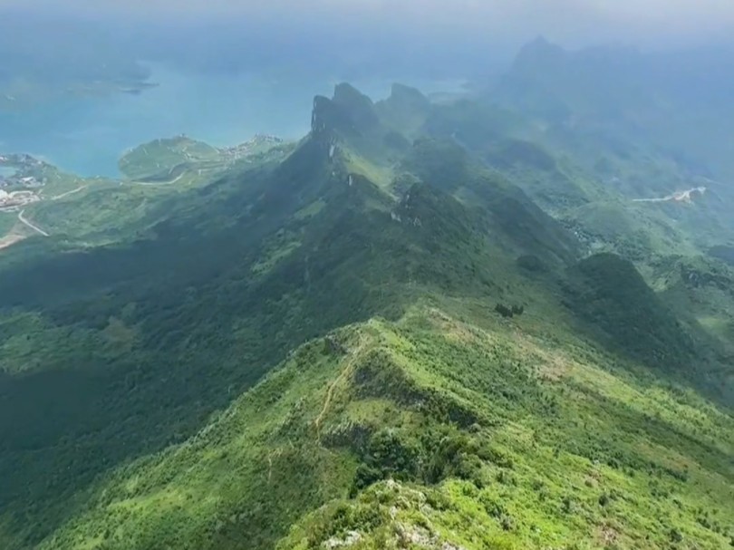 六枝特区第一高峰——老王山哔哩哔哩bilibili