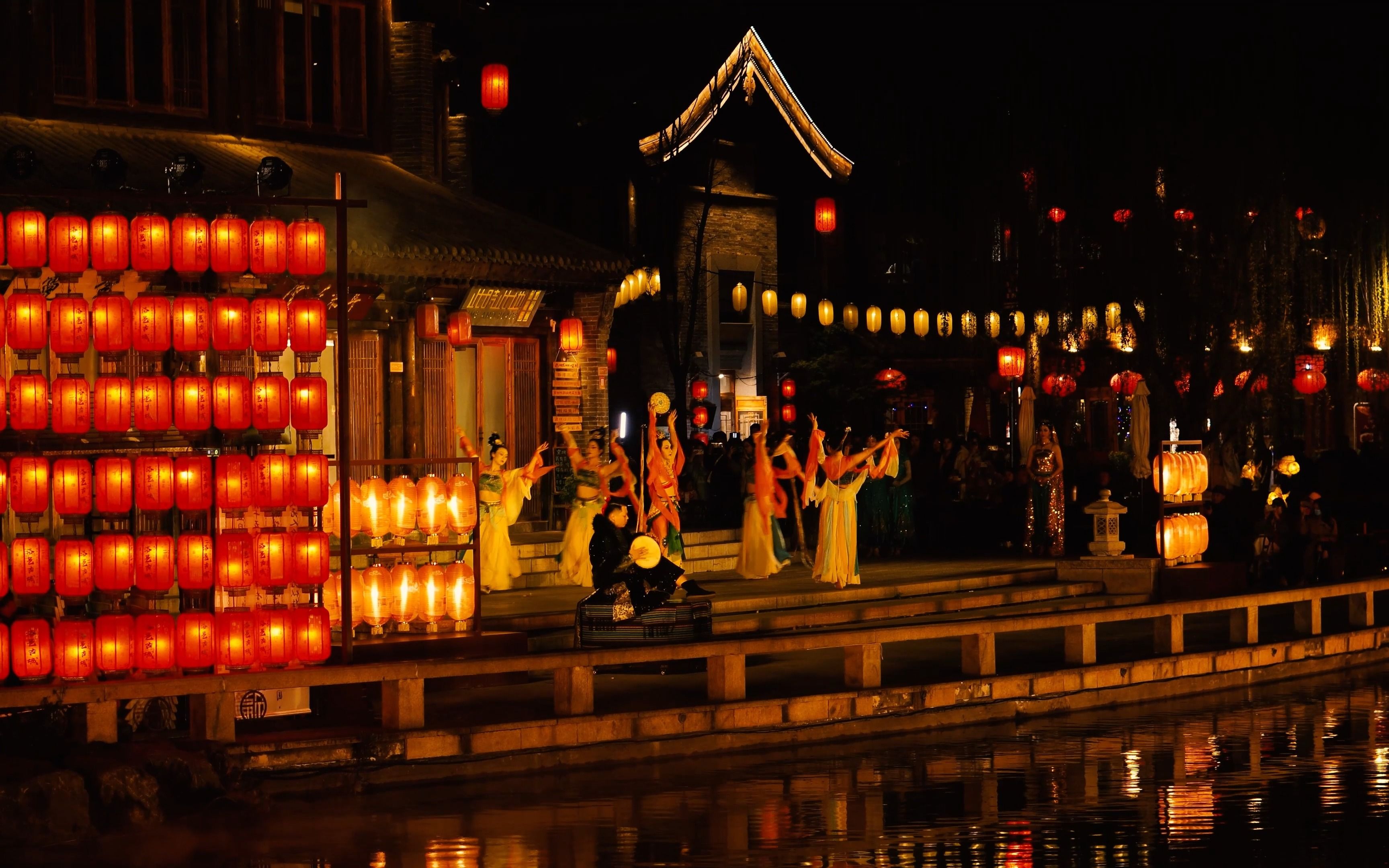 今日无事,勾栏听曲