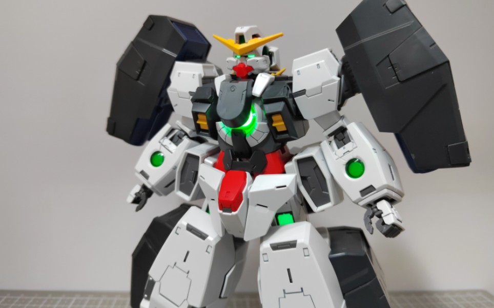 [万代]mg德天使高达简单把玩,展示