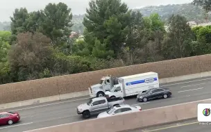 下载视频: 【北美卡车】【Sifontes Brothers truck spotting】星期一卡车发现。