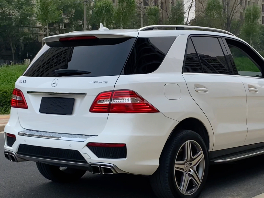 不能舍弃的狂野～奔驰ml63