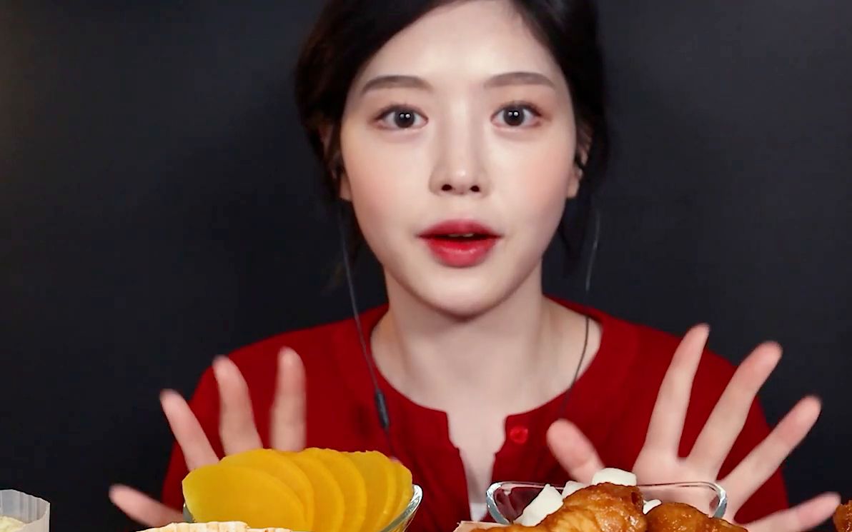 【boki 中字】文福姬 辣炒年糕,蜂蜜炸鸡和鸡蛋羹 真实声音