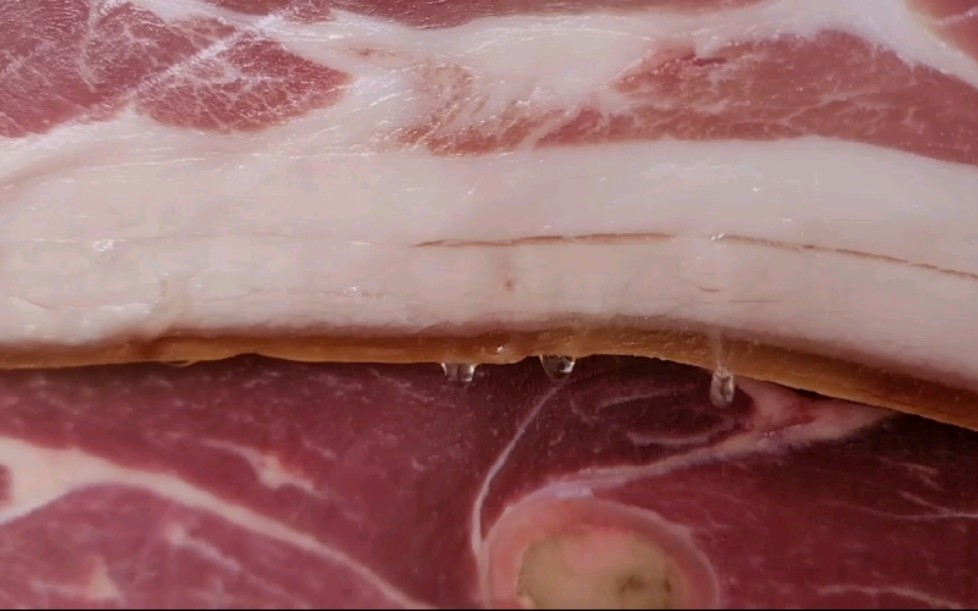 40斤的大火腿三叉骨就有三斤半,你见过白油像清水一样在肉里流淌的