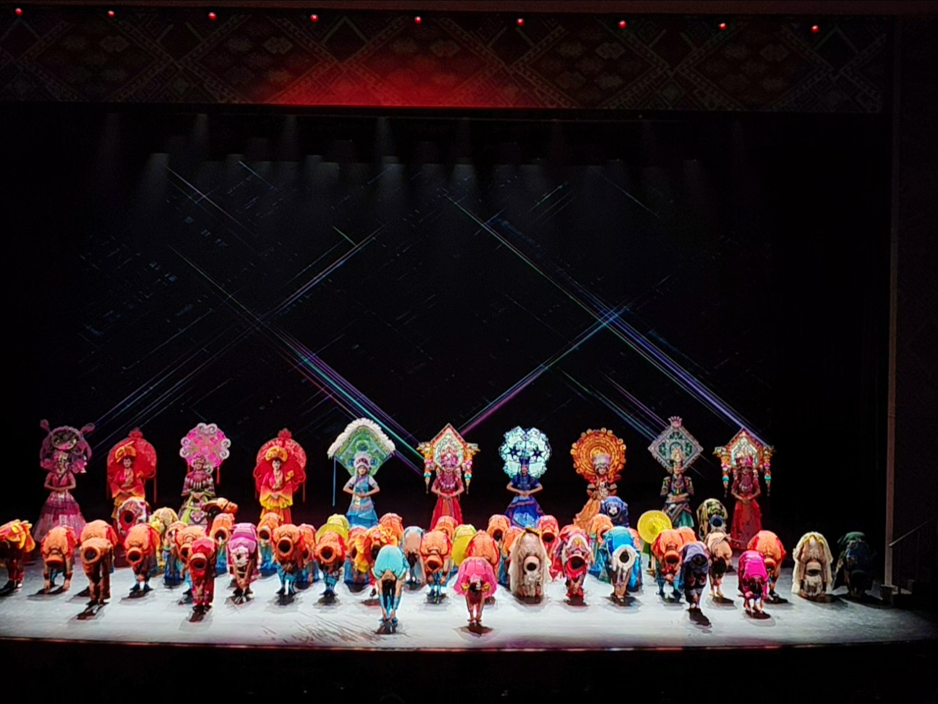 西北师范大学原创思政舞台剧《期望》在积石山首演