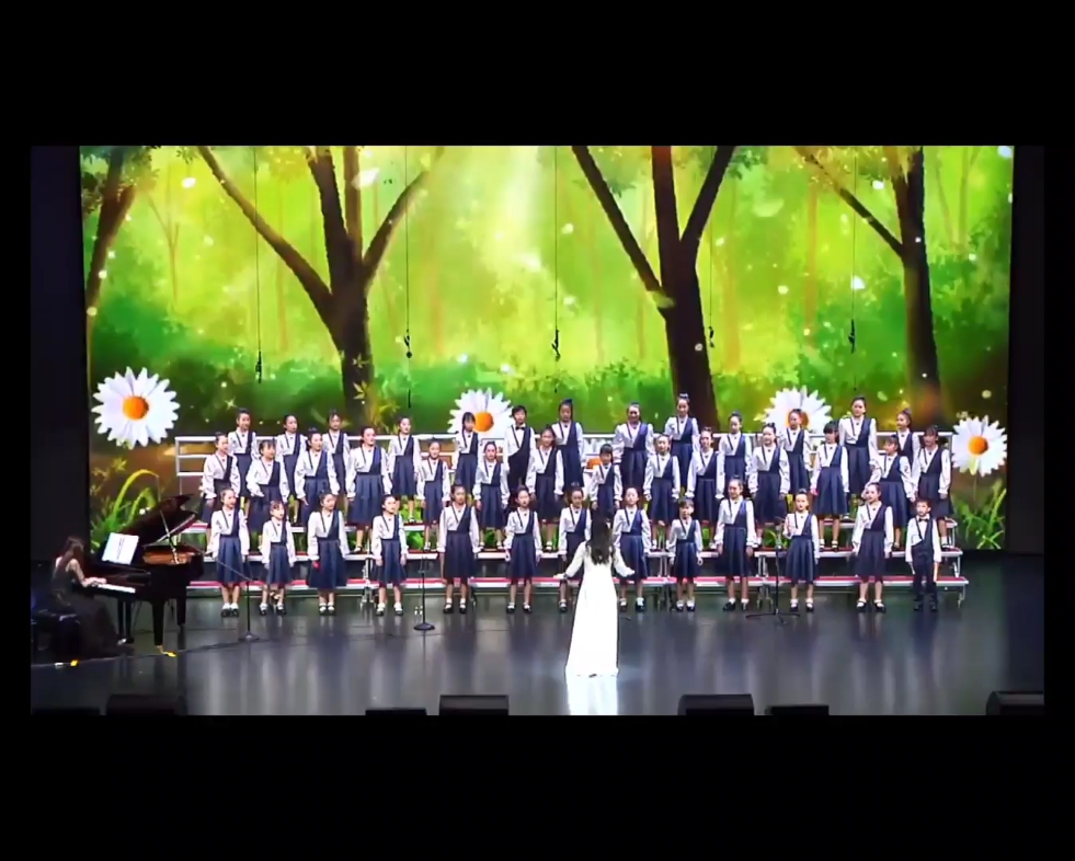 清远市凤翔小学合唱团演唱粤语歌曲《山野间》哔哩哔哩bilibili