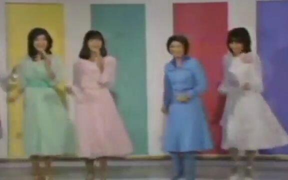 森昌子&岩崎宏美&桜田淳子&伊藤咲子】medely 1976_哔哩哔哩_bilibili