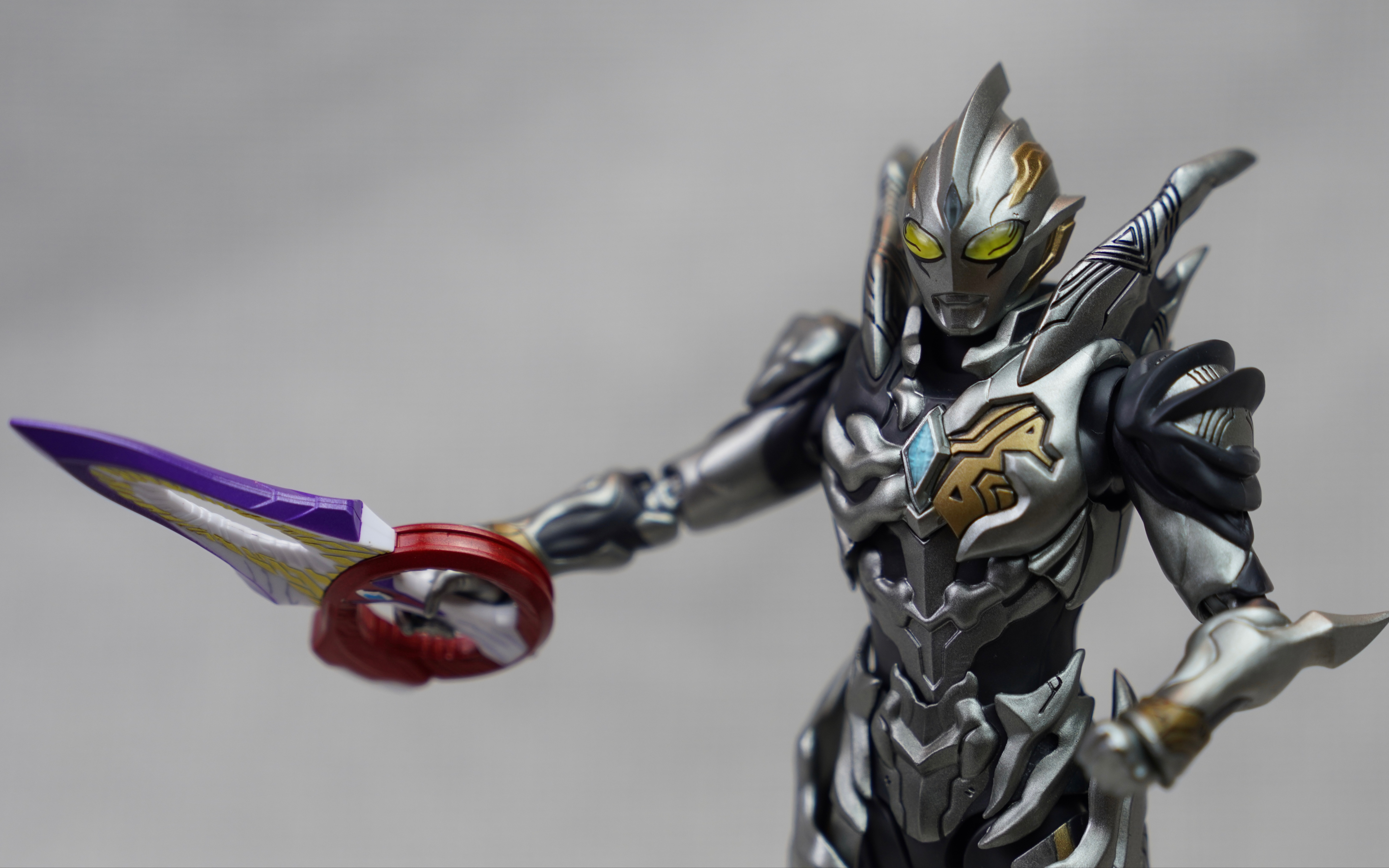 figuarts shf 黑暗特利迦奥特曼 伊格尼斯 代理版 可动手办_哔哩哔哩