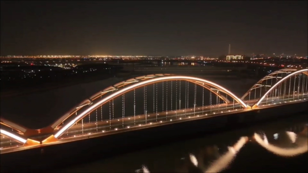 快看过来 天津中新生态城彩虹桥美丽夜景
