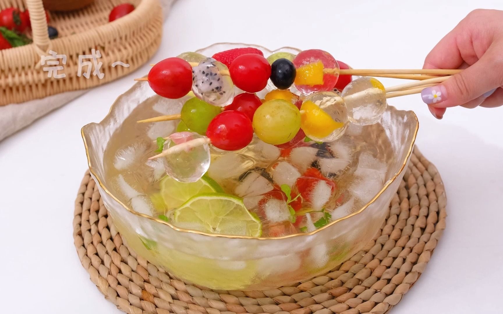 夏日炎炎,做一份清凉的水果串串茶,q弹爽滑冰冰凉凉,太好吃啦