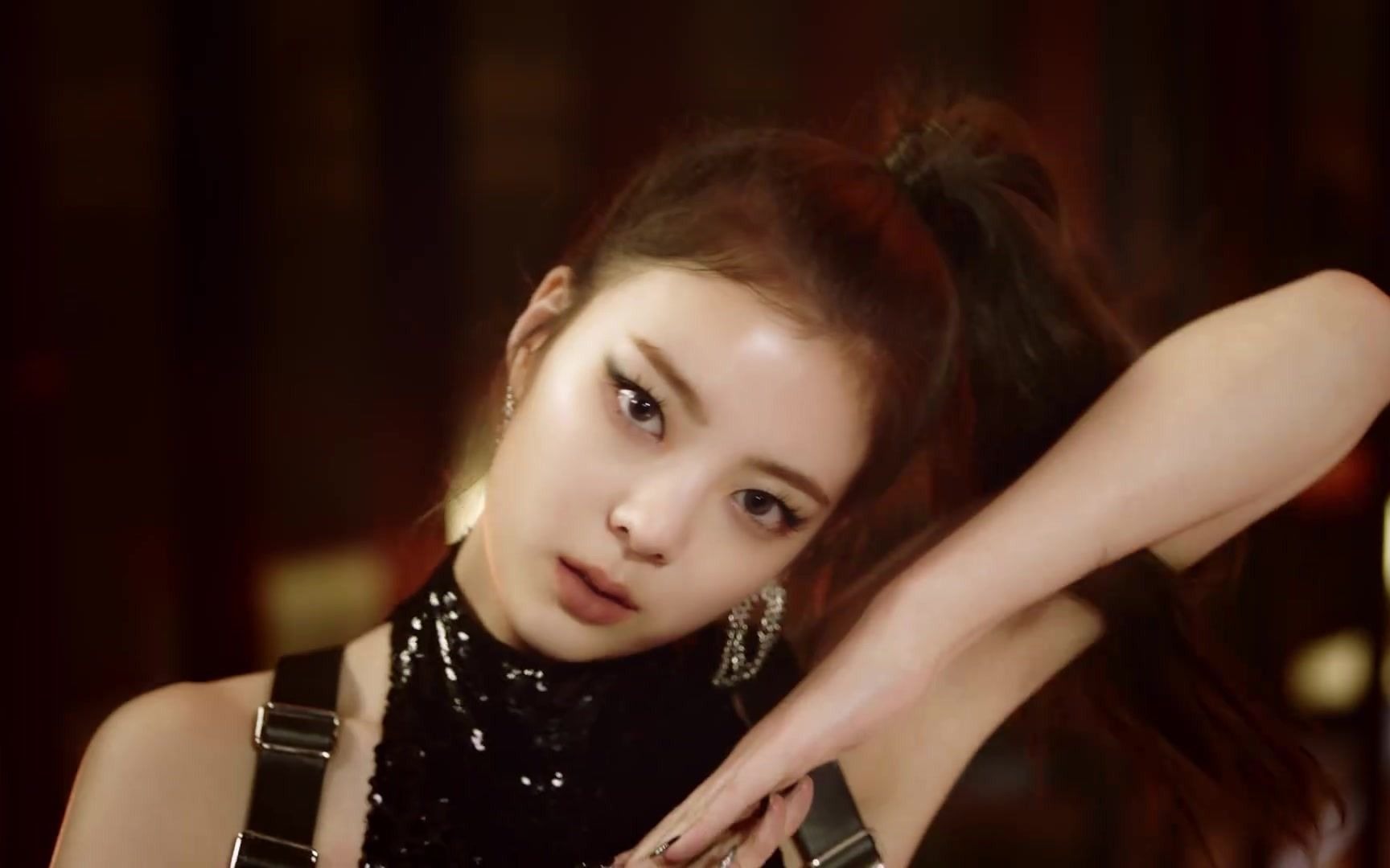 拉生拉死【itzy】《mafia in the morning》 mv公开