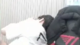 Solo输给Doran后，Oner笑到从椅子上摔下