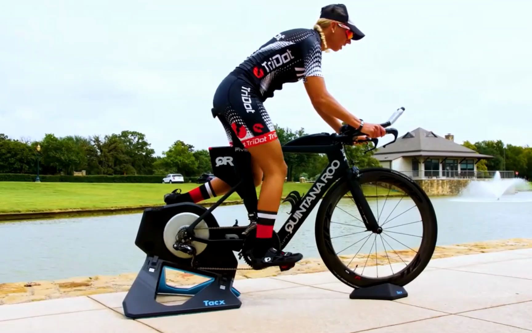 单腿踩踏 one leg pedaling