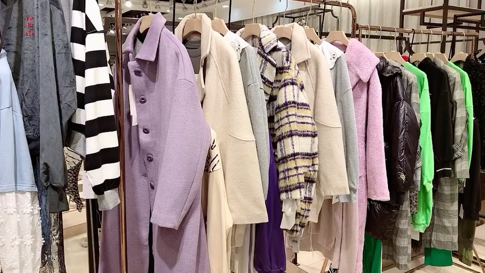 杭州一线之名品牌折扣女装几禾女装一手货源广州布梵季歌服饰