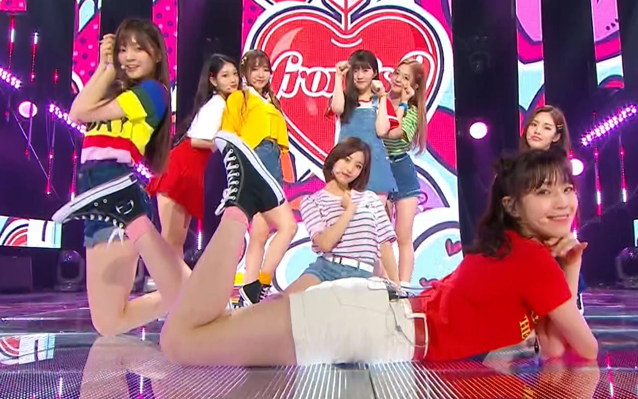 [图]【1080P 60帧】180707 fromis_9 - 扑通扑通 音乐中心舞台