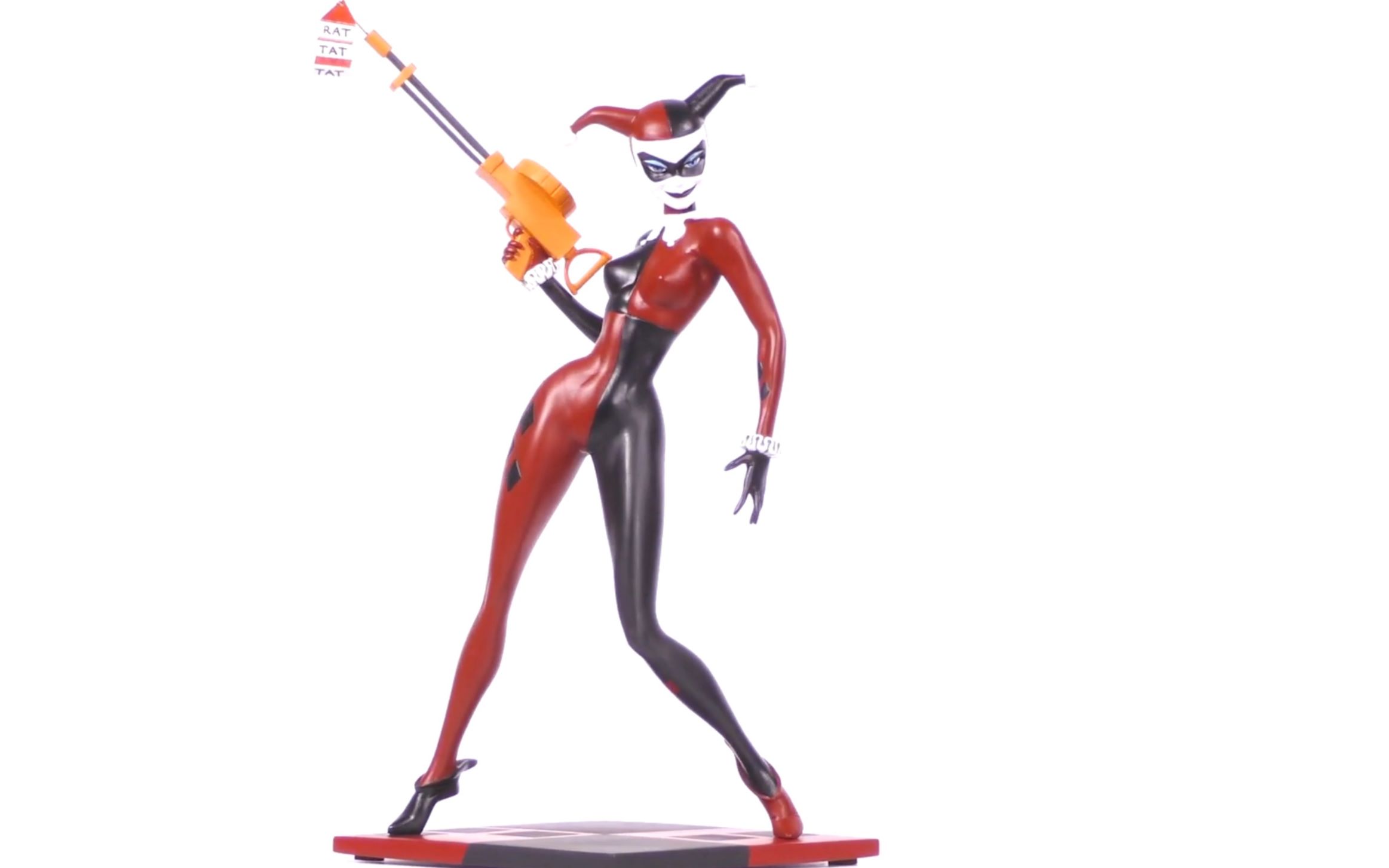 [图]小丑女 DC Premier Collection Batman Animated Harley Quinn Statue Unboxing + 360