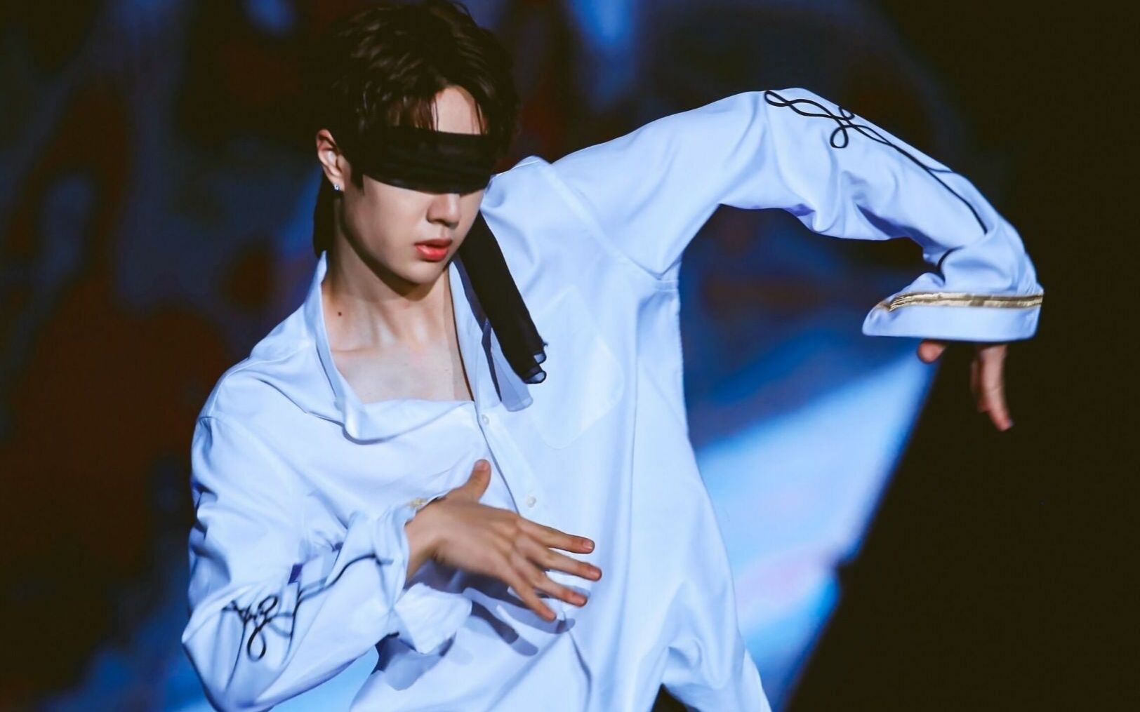 活动  王一博的蒙眼舞 王大锤的锤子舞