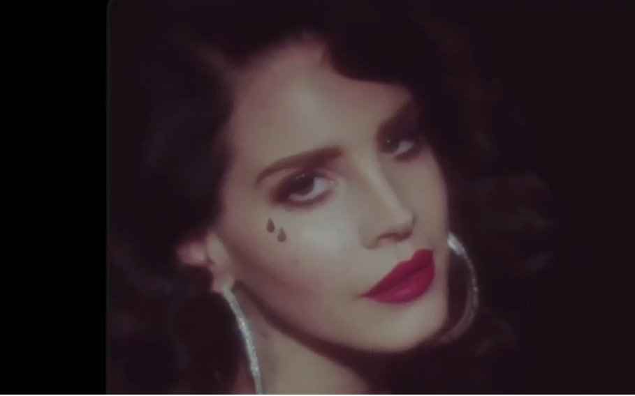 奶油男化youngandbeautifullanadelrey打雷姐年轻又美丽男版中文字幕