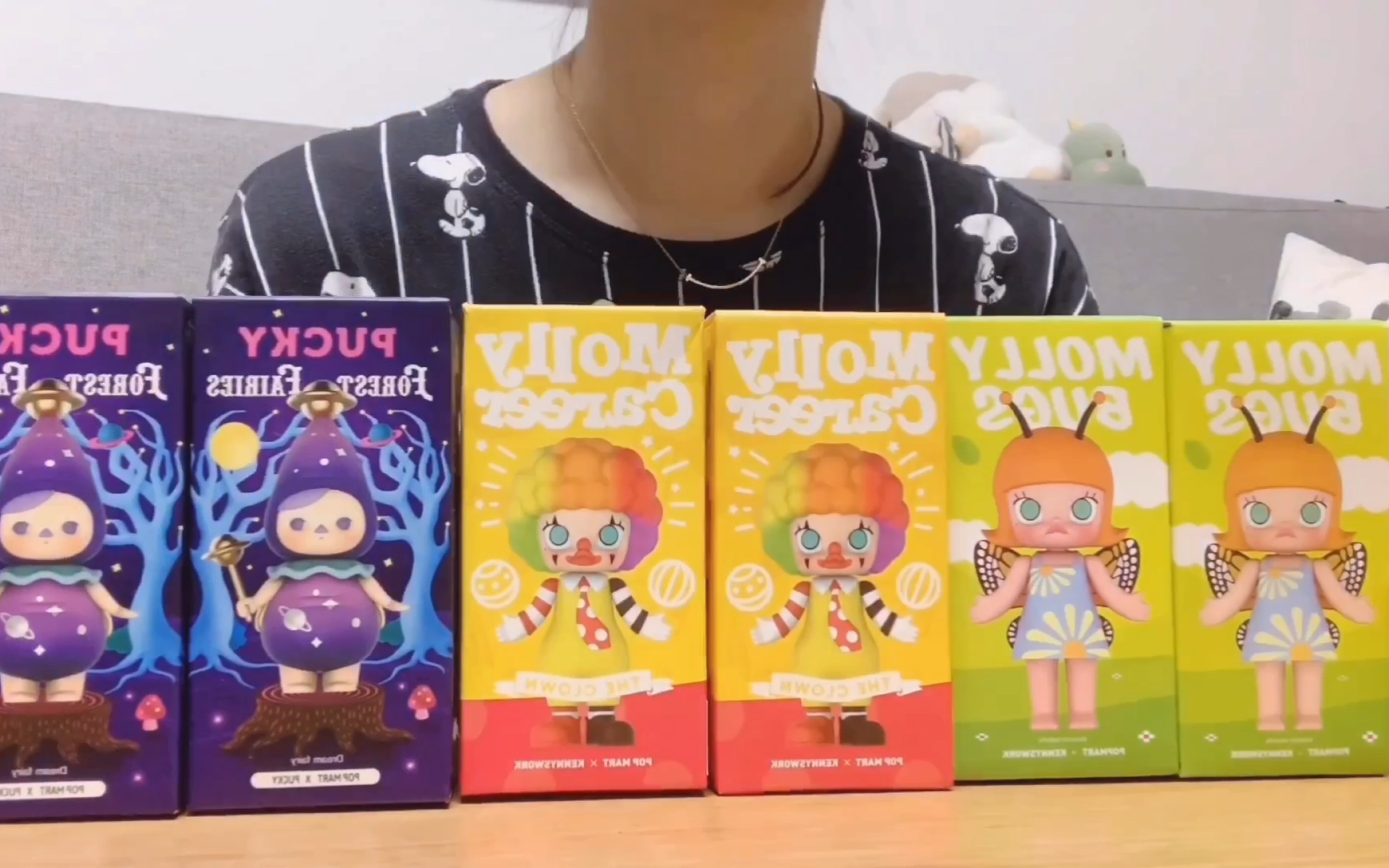 mollypucky圣诞节在泡泡玛特贩卖机抽的盲盒哟拆盒视频