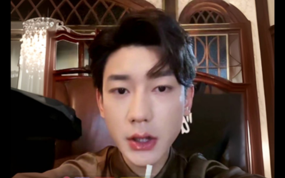 【鹿单东】23.11.4直播 连续大夜拍摄很疲倦的小鹿 秋元在补觉