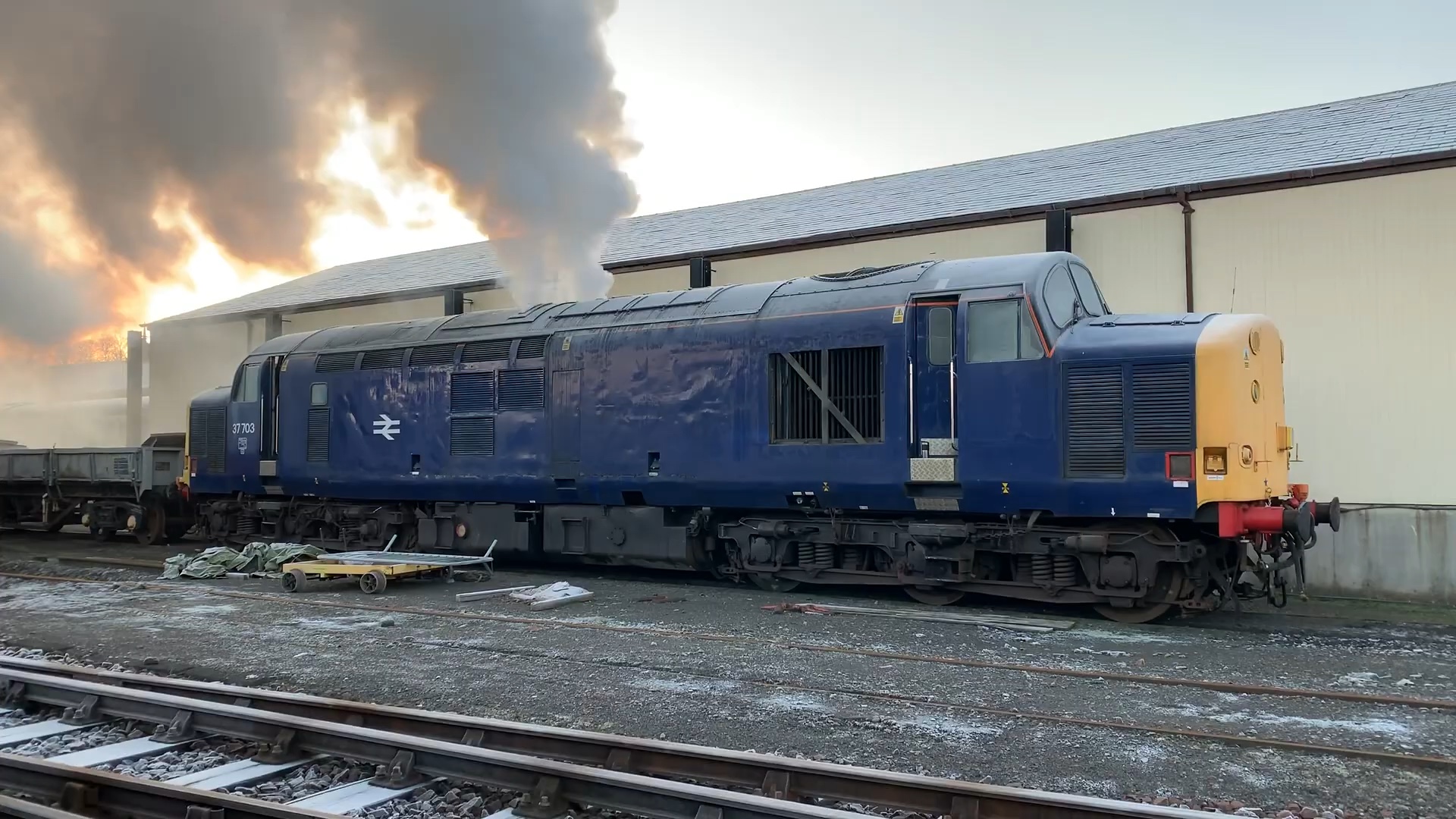 英国class 37内燃机车冷启动