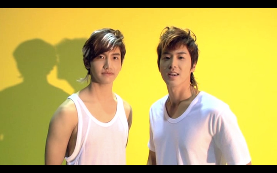 东方神起 日专tone 封面内页拍摄花絮