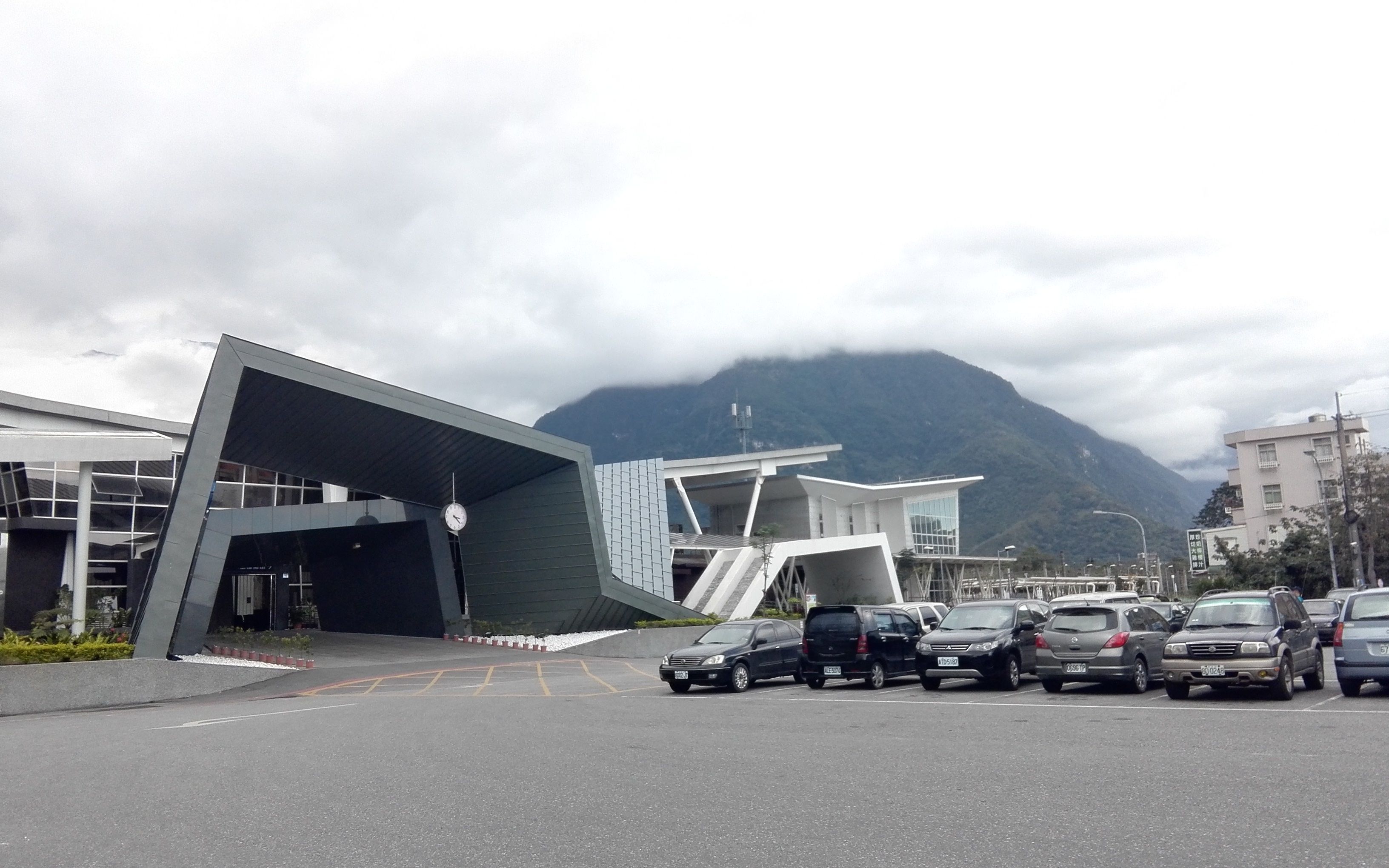 活动作品台铁新城太鲁阁站列车拍摄