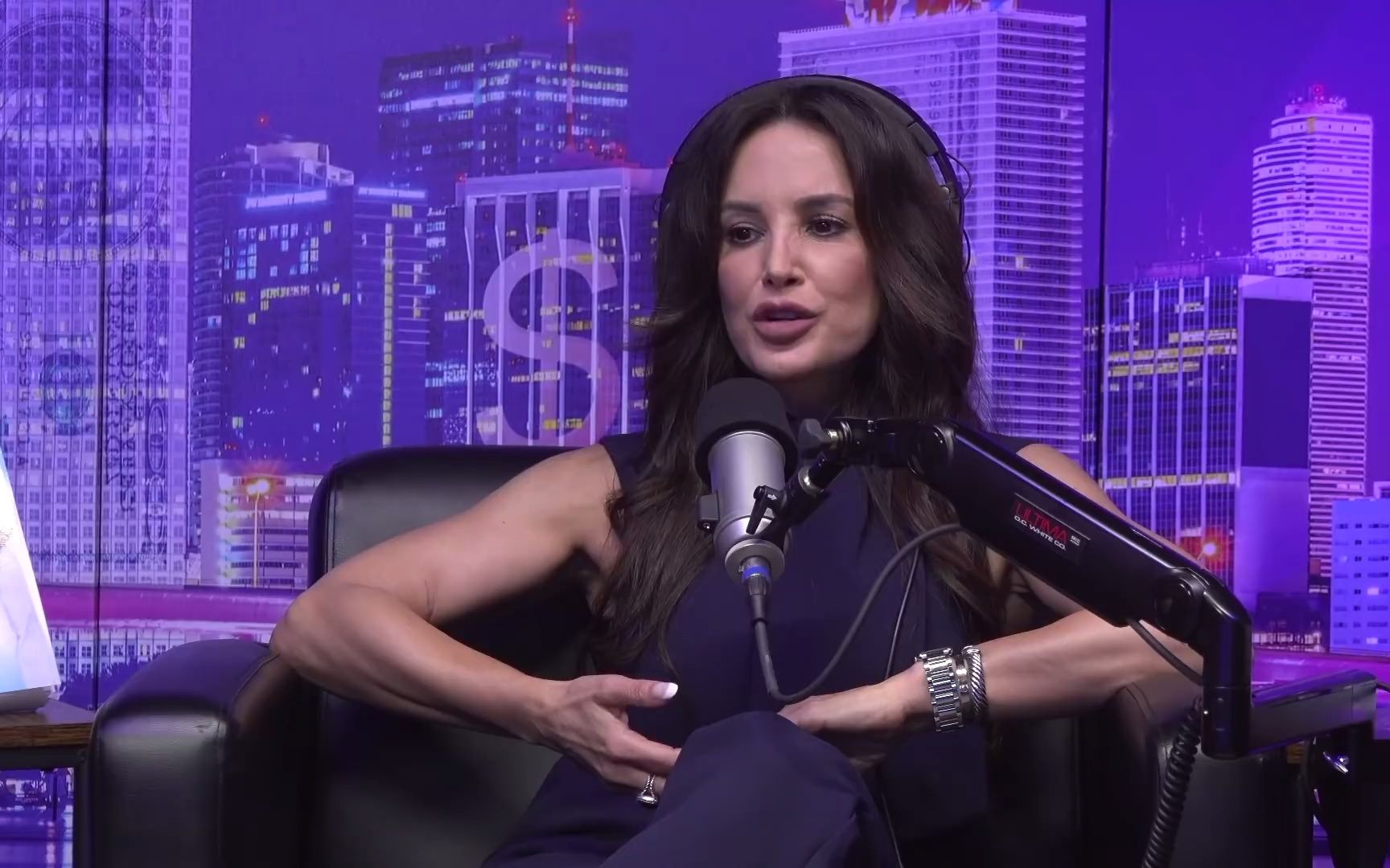 熟肉 大安姨(lisa ann)房事问题快问快答