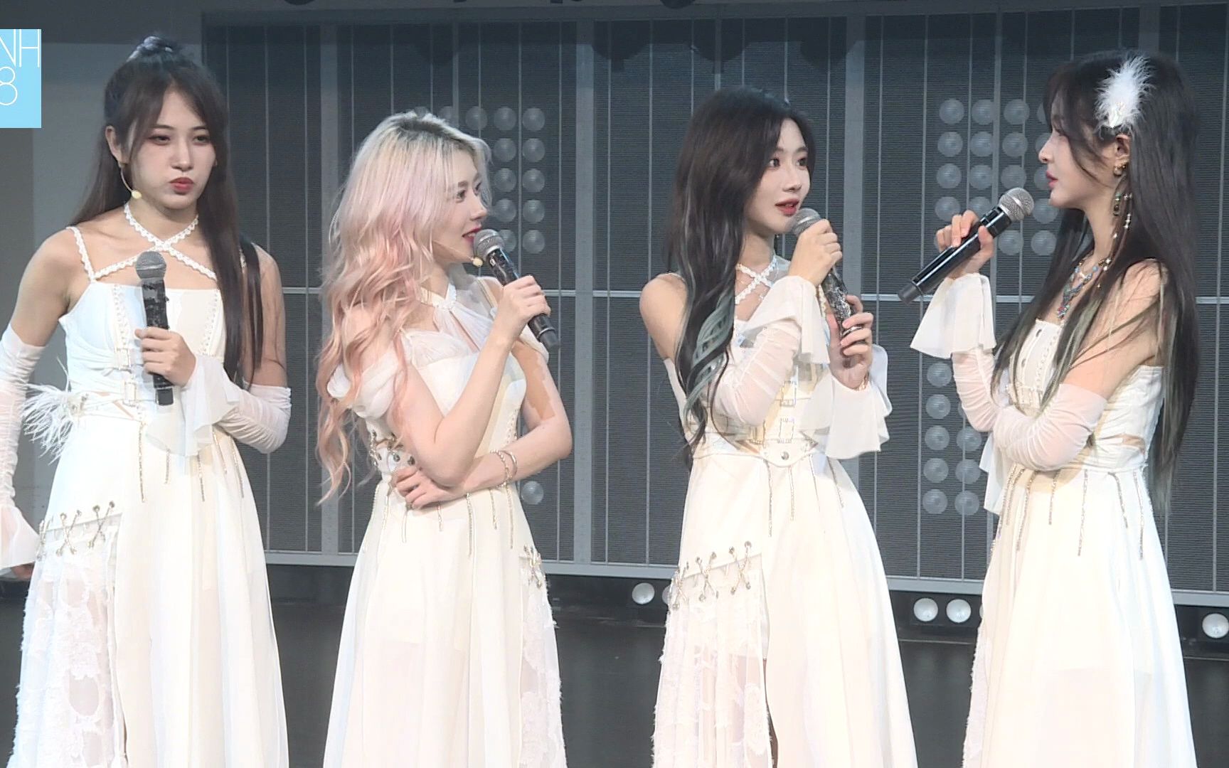 【snh48奶包】mc2:觉得队友适合的民族服饰 / 231018 n队应许之地公演