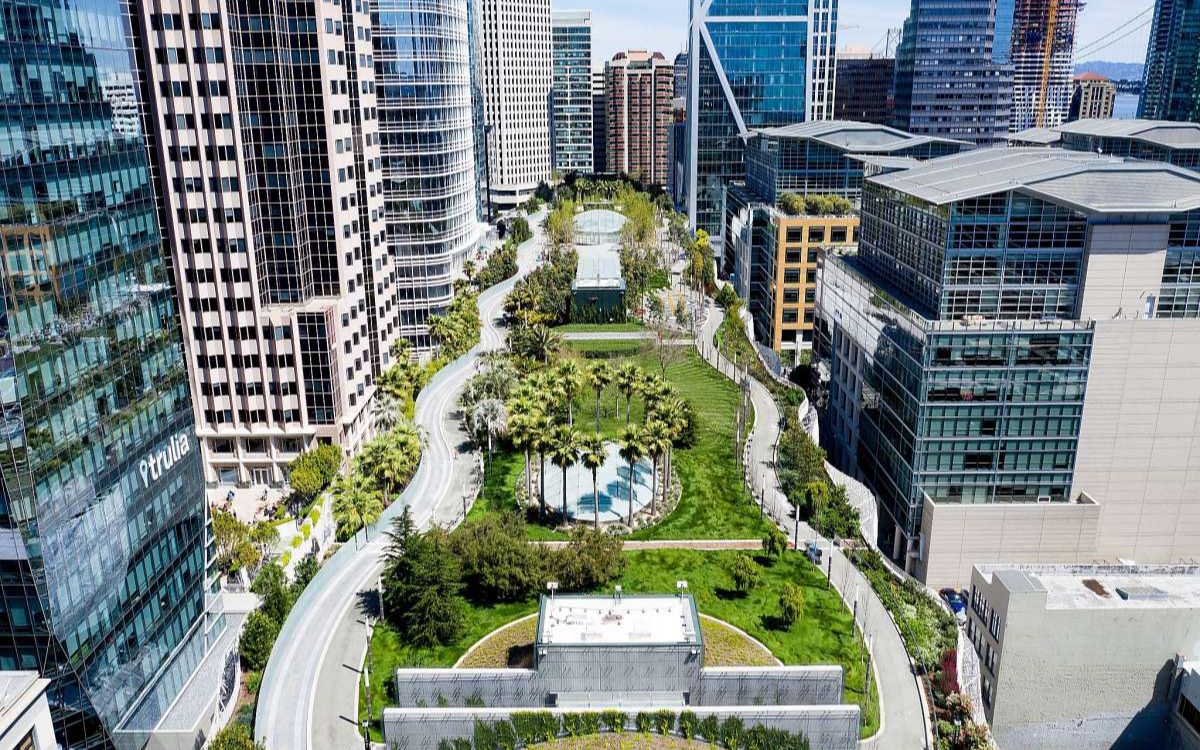 旧金山的跨湾换乘枢纽周边(英语:Transbay Transit Center)哔哩哔哩bilibili