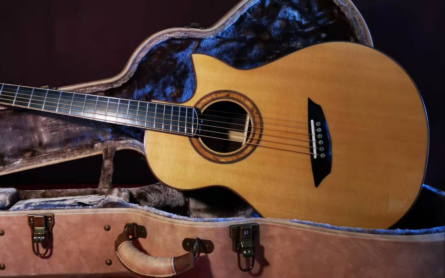 【全网首发】斐波那契手工吉他,中音吉他特别限量版,满满的黑科技值得