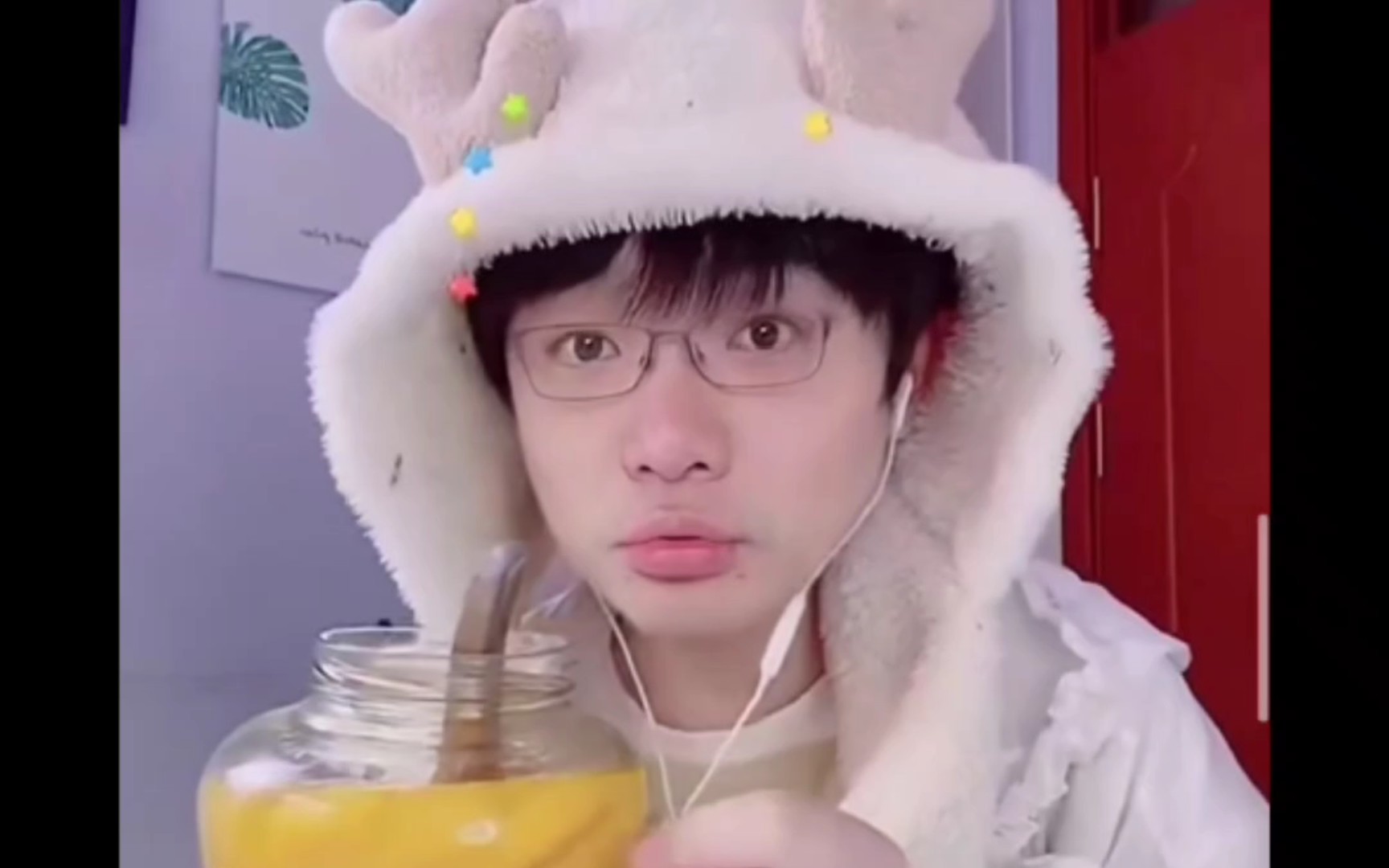 吃 桃 桃 的 金轮 《大司马》wow可爱