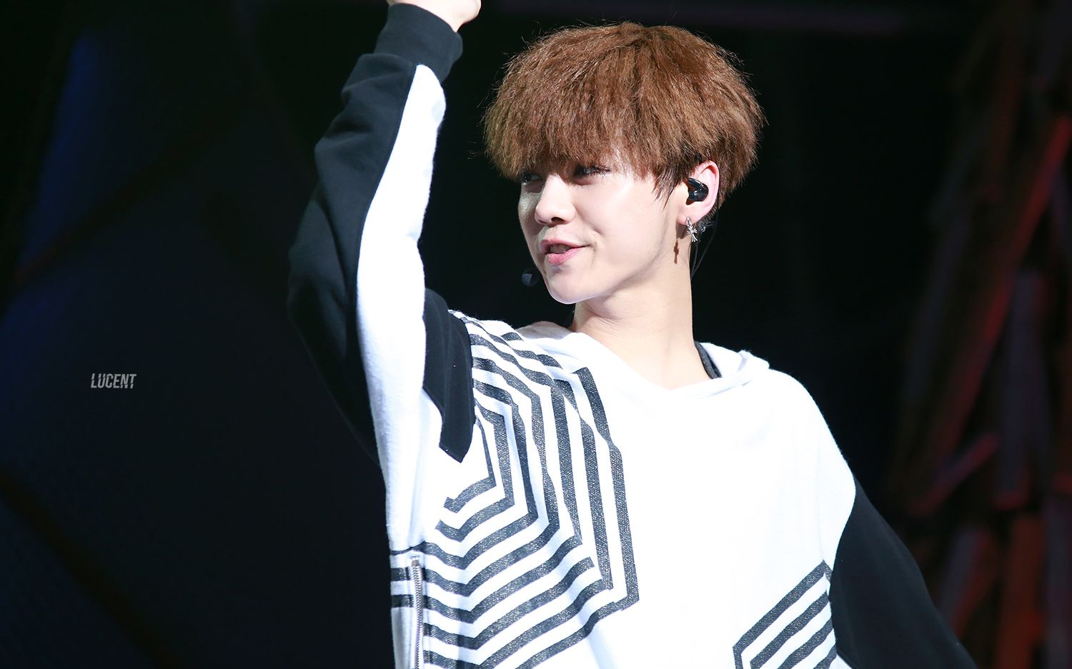 鹿晗饭拍 140719 tlp in 上海 overdose上瘾 by ailu