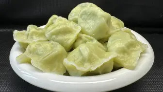 Tải video: 夏天用黄瓜包饺子。真的不要太好吃。叫你调馅和面方法 清爽解油腻