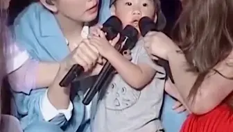 曾经最像男人的如今结婚生子最幸福，曾经最漂亮的如今最勇敢，曾经最低调的如今最闪耀