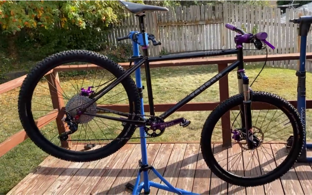 悠蓝的巫毒voodoo hoodoo4130钢架山地车 老车翻新