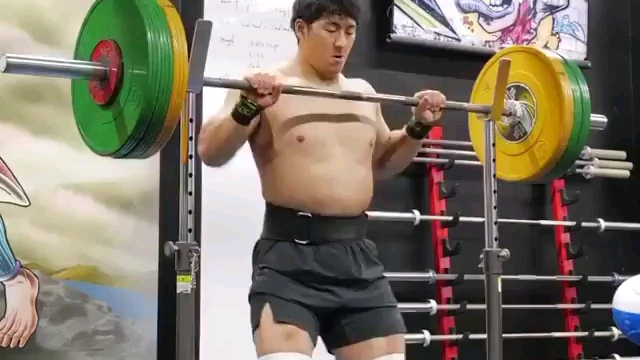 举重山本俊树militarypress