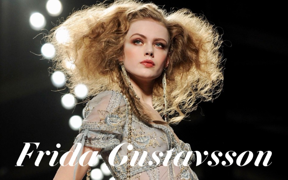 [图]【Frida Gustavsson秀场混剪/个人向】雪域精灵，落入凡尘.