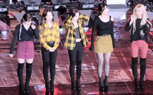 Télécharger la video: 4K红贝贝8分30秒演出现场加长版181014Red Velvet Full Cam