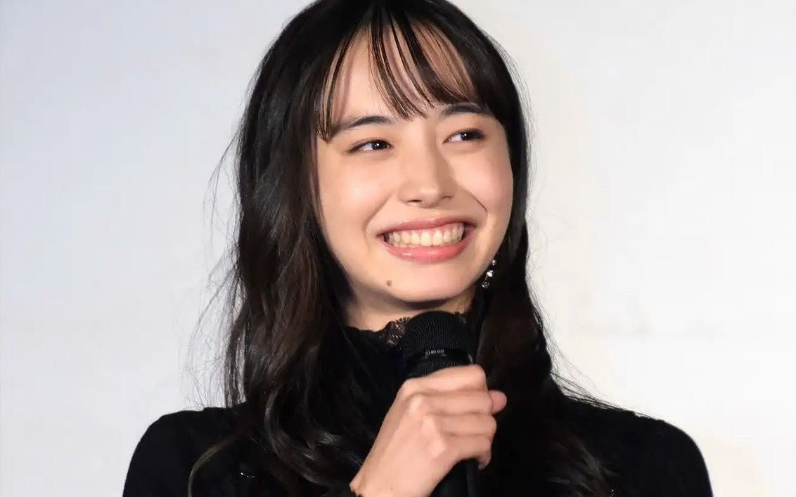 假面骑士刃唯阿井桁弘恵参加品川国际电影节开幕式