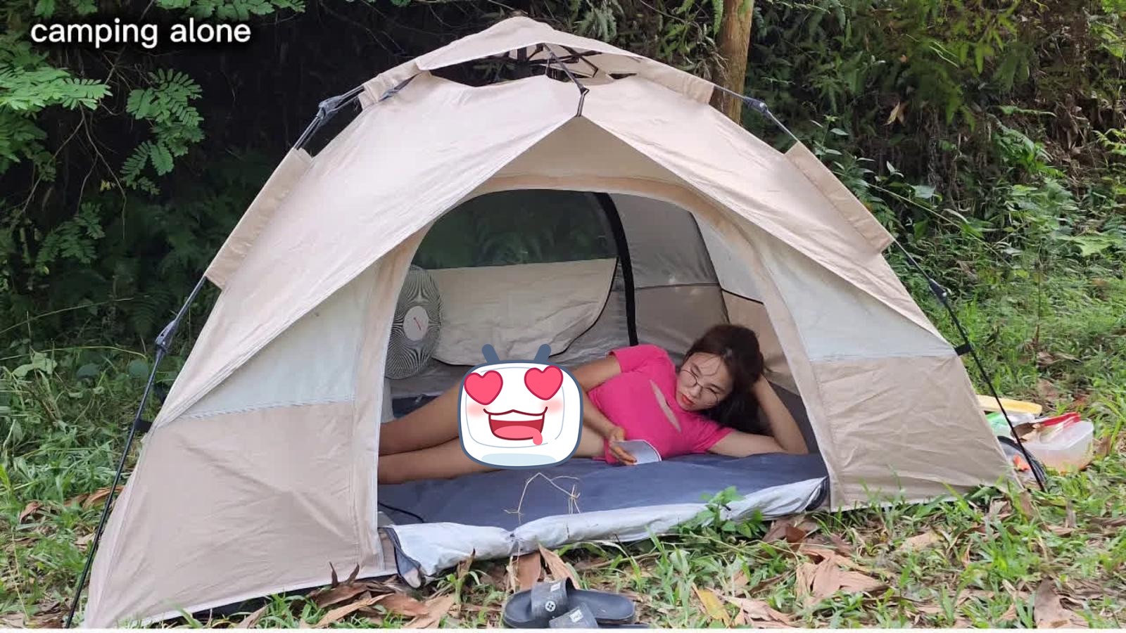 露营放松，制作4色米饭，在烈日下用风扇放松