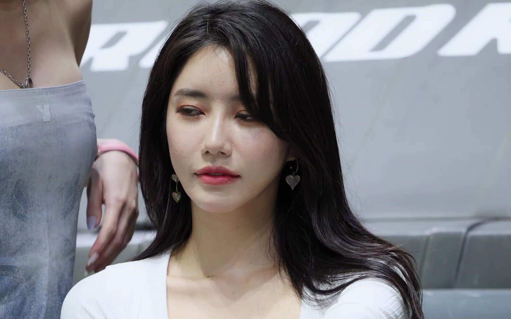 4k 220918 模特 林率雅 2022 auto salon week