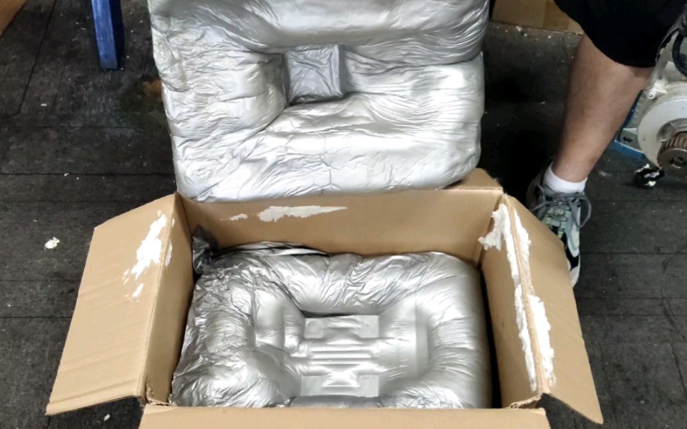 电机泵阀流体设备现场发泡包装方法有弹性运输防震防损