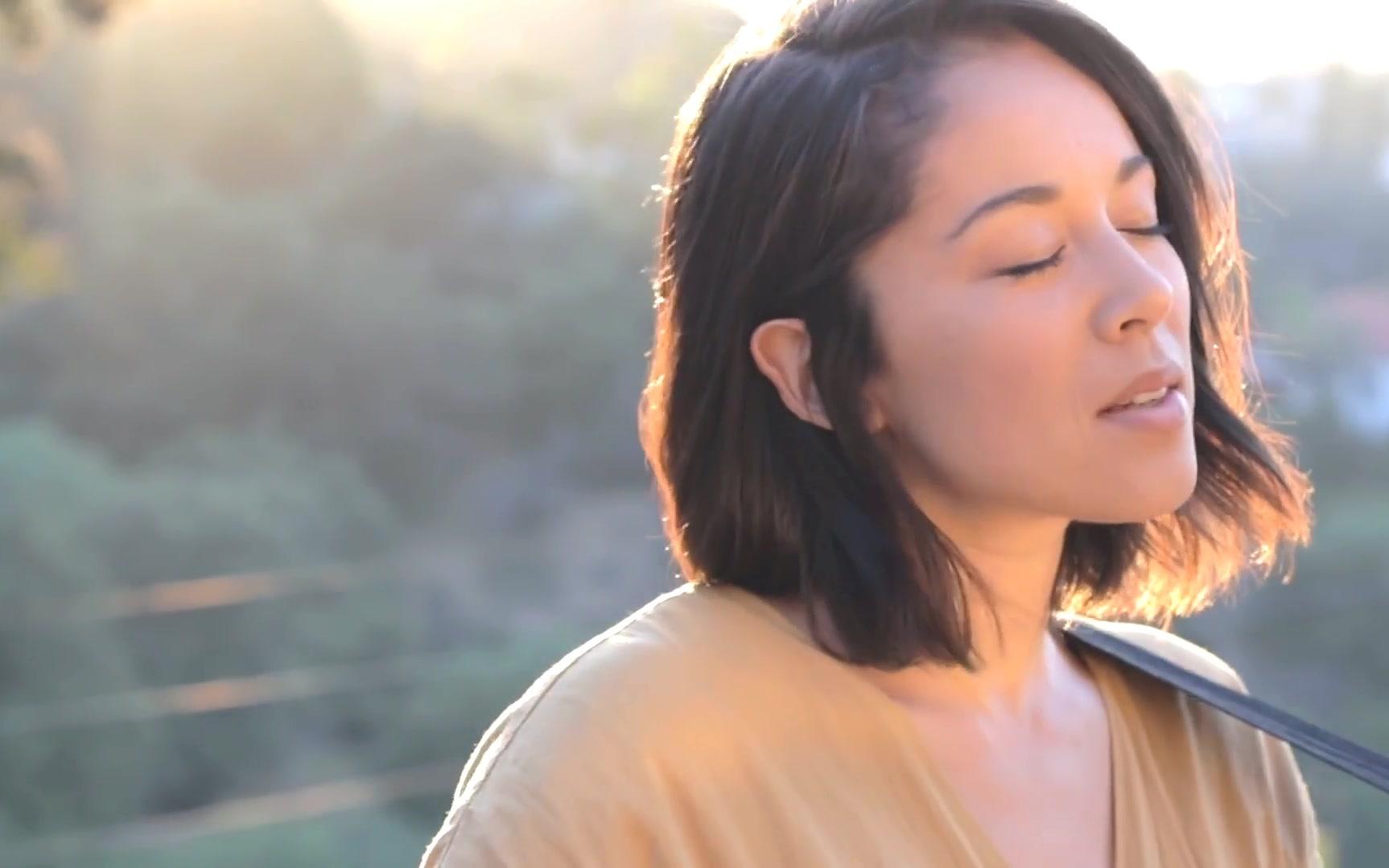 [图]【夏日慵懒女嗓】Kina Grannis——You Are My Sunshine