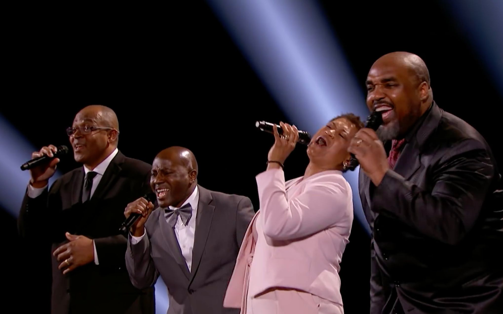 【2019美国达人秀】军队好声音,帮助老兵度过难关