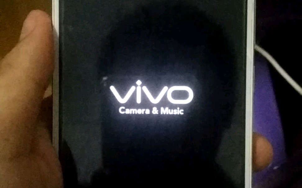 [图]vivo Y67开关机