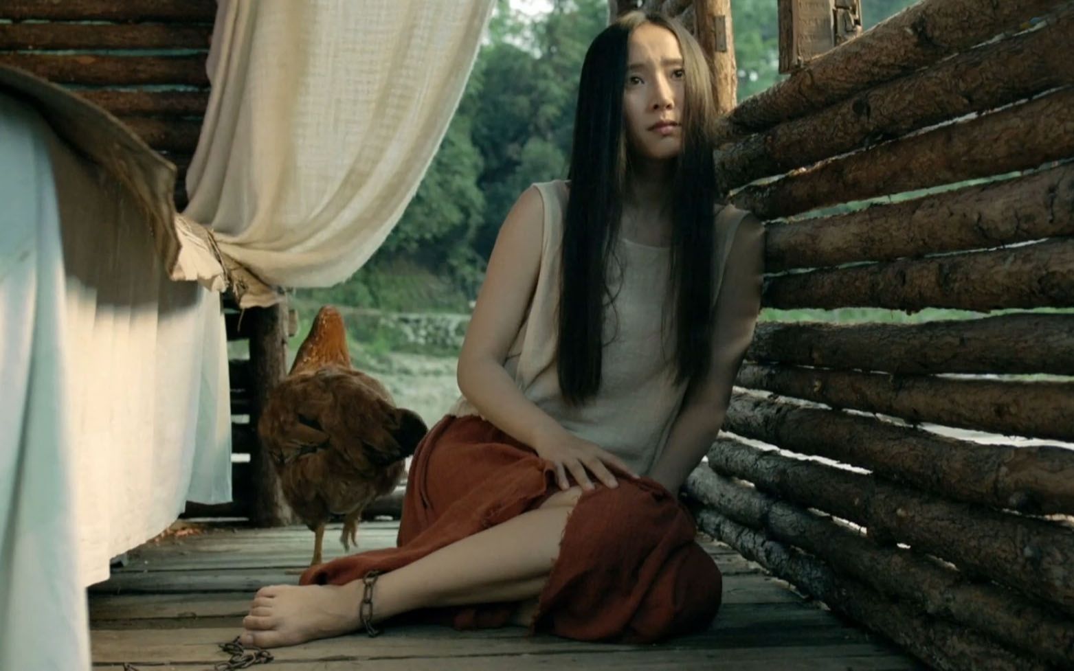 哑女被拐卖到山村丈夫因她不能生育将她沦落为赚钱工具